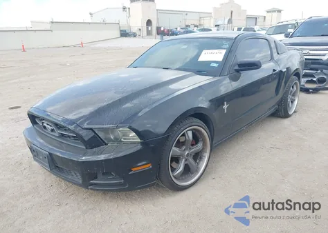 2014 Ford Mustang V6 Premium из США, поврежденный, VIN 1ZVBP8AM6E5320659